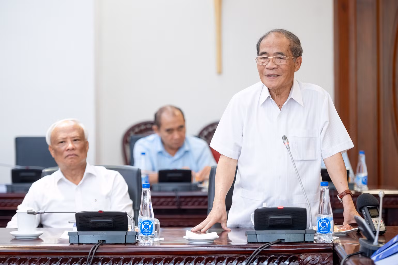 z61-6726-nguyen-uv-bct-nguyen-ctqh-nguyen-sinh-hung.jpg
