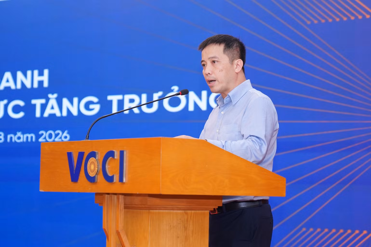 ong-dau-anh-tuan-pho-tong-thu-ky-truong-ban-phap-che-vcci.jpg