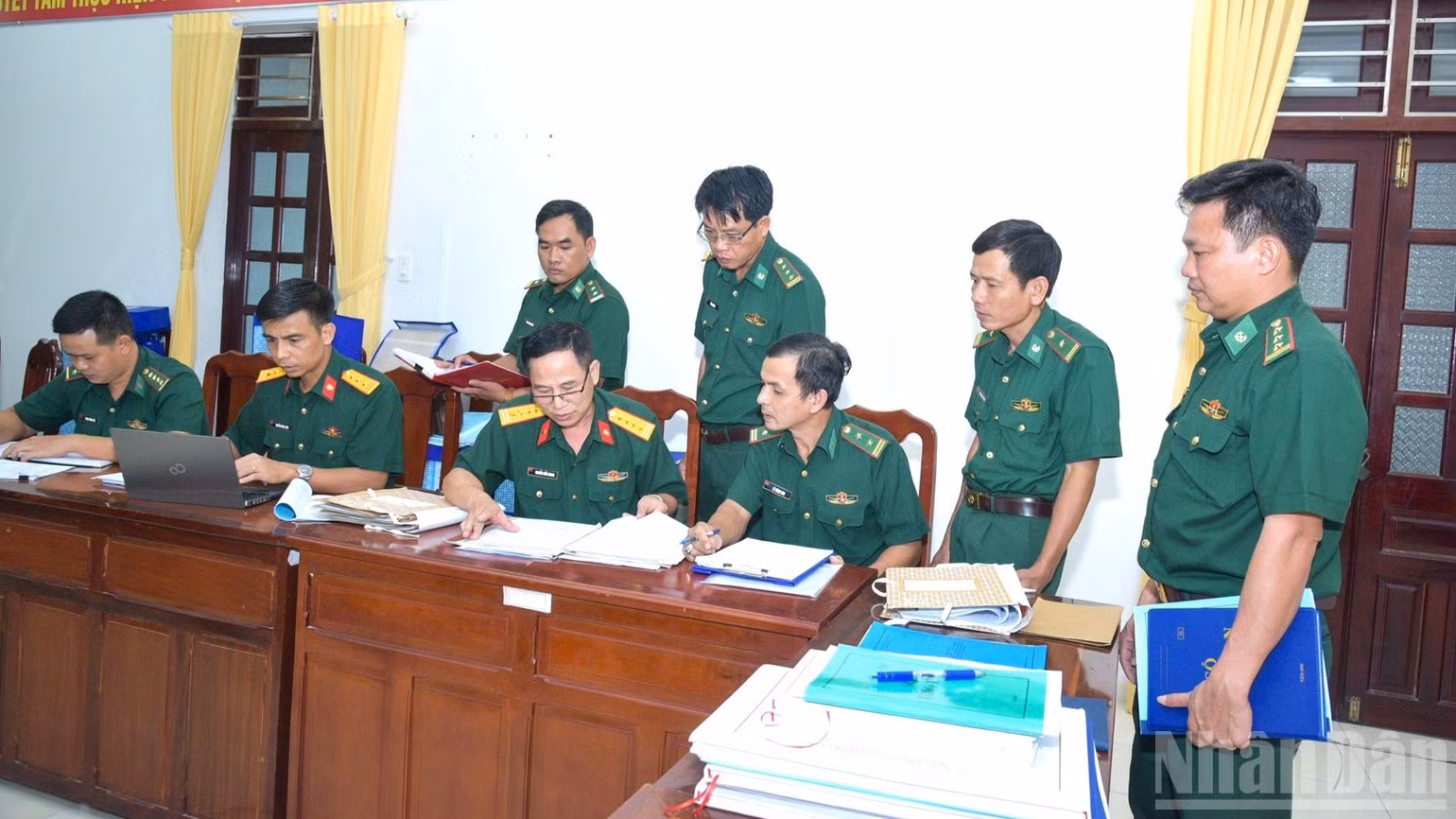ndo_br_8-5460.jpg