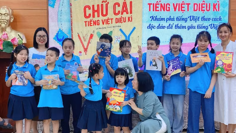 cung-cac-ban-nho-truong-tieu-hoc-binh-minh-ha-noitruong-danh-cho-tre-em-dac-biet-tren-dia-ban-thu-do-2427.jpg