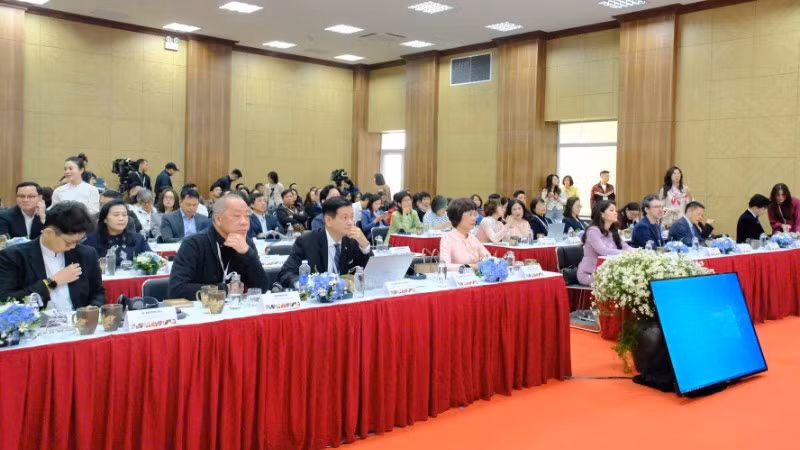 Không gian hội thảo "Tương lai bền vững từ nguồn lực văn hóa và sáng tạo".