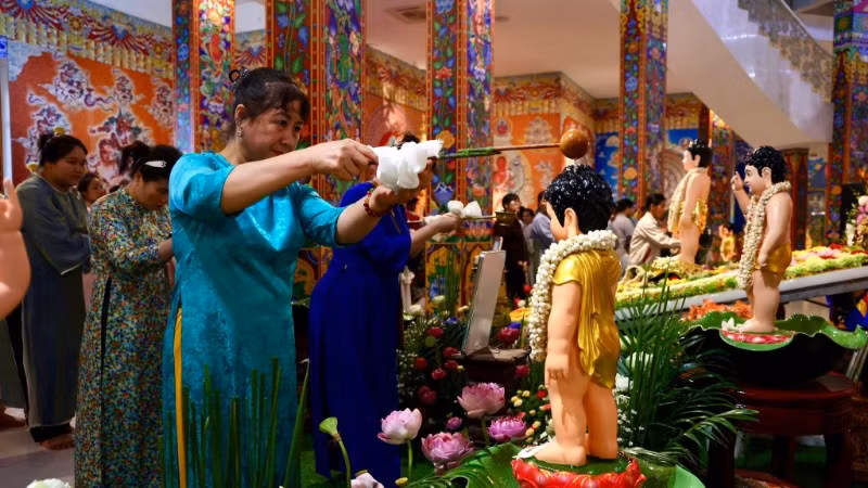 ni-su-bao-thap-mandala-tay-thien-va-phat-tu-thuc-hanh-nghi-le-tam-phatjpg-1-2-1783.jpg