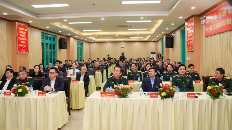 Các đại biểu tham dự buổi gặp mặt văn nghệ sĩ đầu Xuân năm 2026.