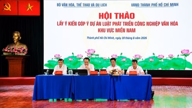 Bộ Văn hóa, Thể thao và Du lịch phối hợp Ủy ban nhân dân Thành phố Hồ Chí Minh tổ chức lấy ý kiến góp ý Dự thảo Luật Phát triển công nghiệp văn hóa khu vực miền nam. (Ảnh: Hải Phong)