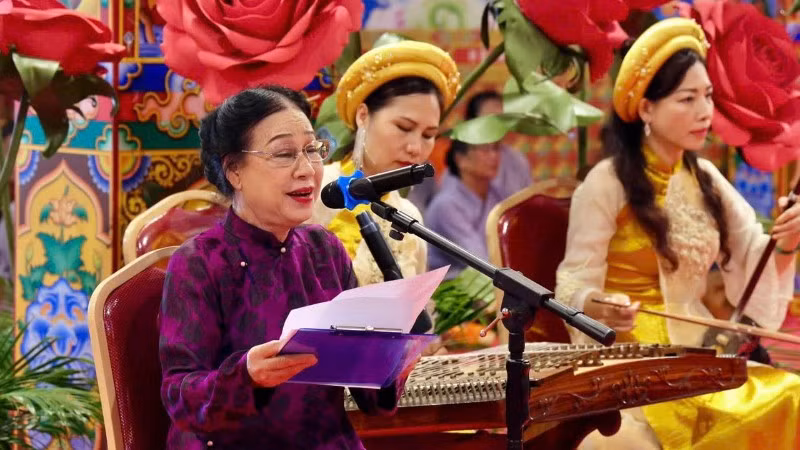 5-nsnd-thanh-hoai-va-dan-nhac-dan-toc-hoc-vien-am-nhac-quoc-gia-1259.jpg