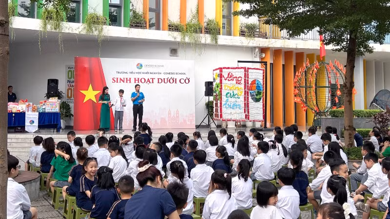 Buổi Sinh hoạt dưới cờ của Trường tiểu học Khởi Nguyên-Genesis School có nội dung sâu sắc về biển đảo Tổ quốc.