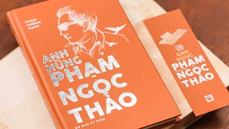 Ấn bản kỷ niệm "Anh hùng Phạm Ngọc Thảo".