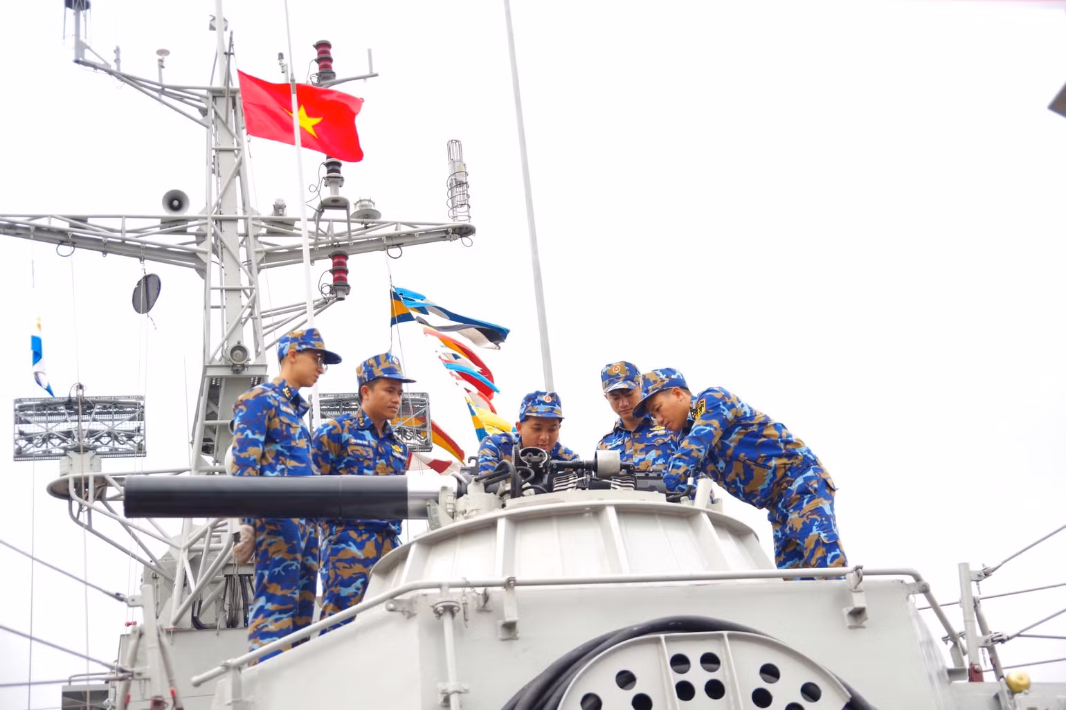 6-ngay-ky-thuat-o-hai-doi-132-lu-doan-172.jpg