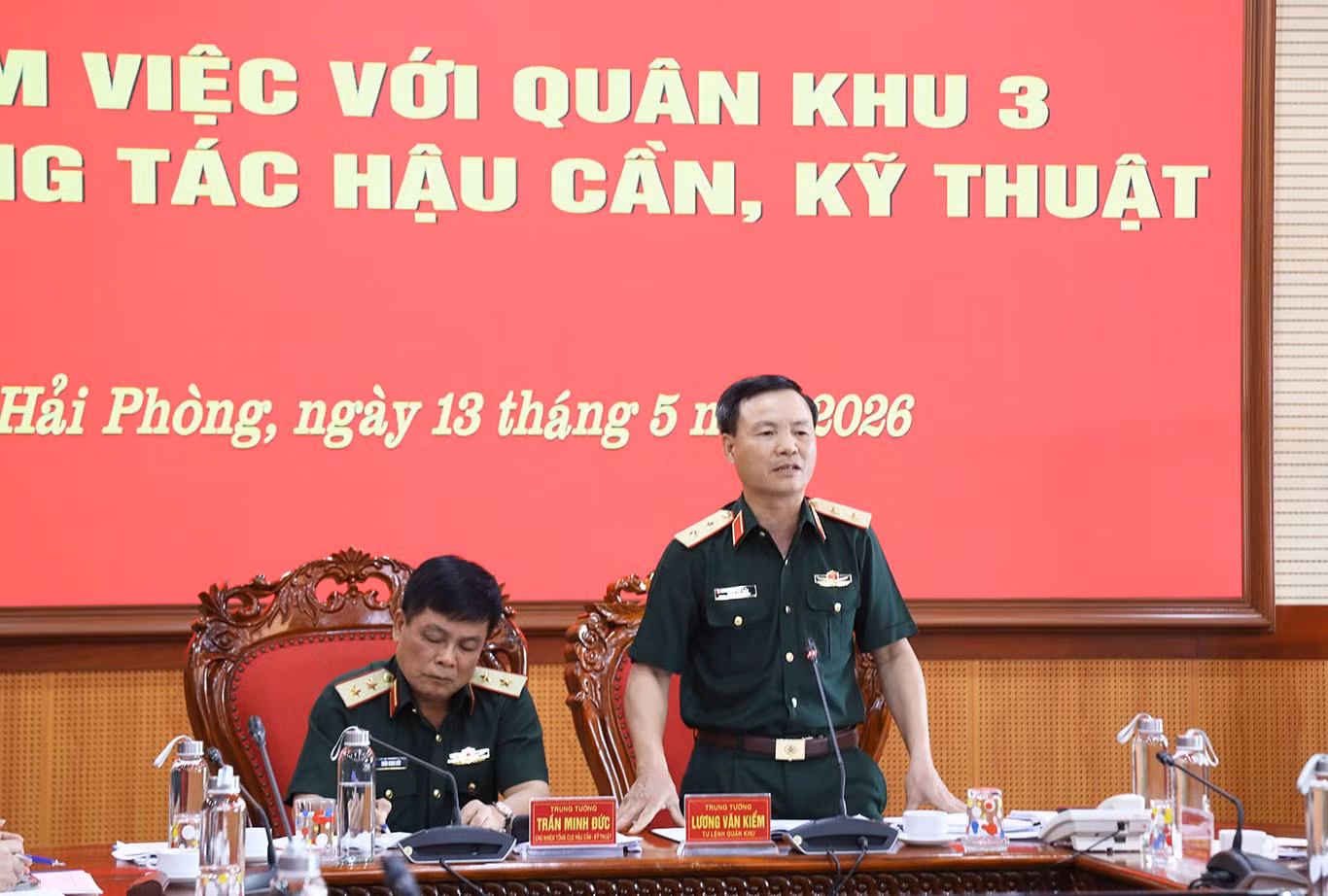 a2.jpg
