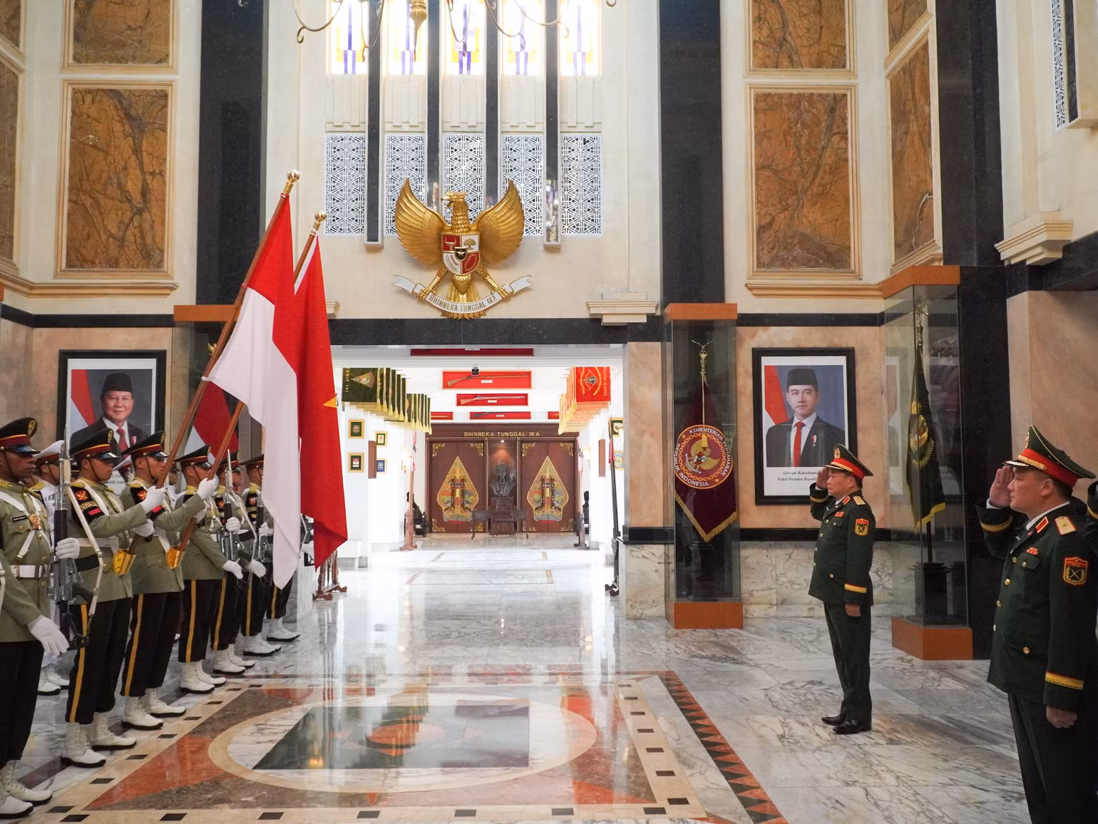 qp14-09679.jpg