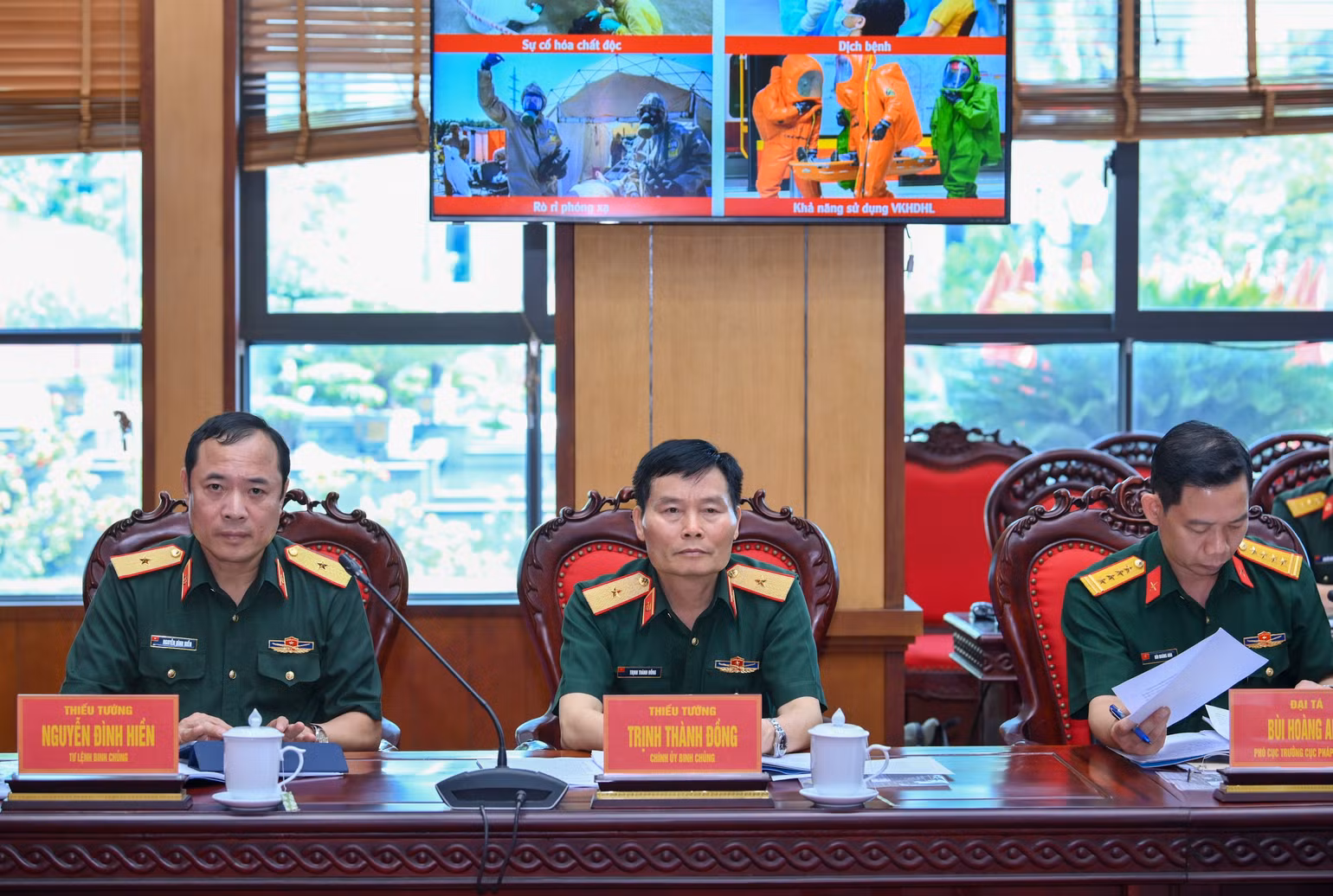 binh-chung-hoa-hoc-2.jpg