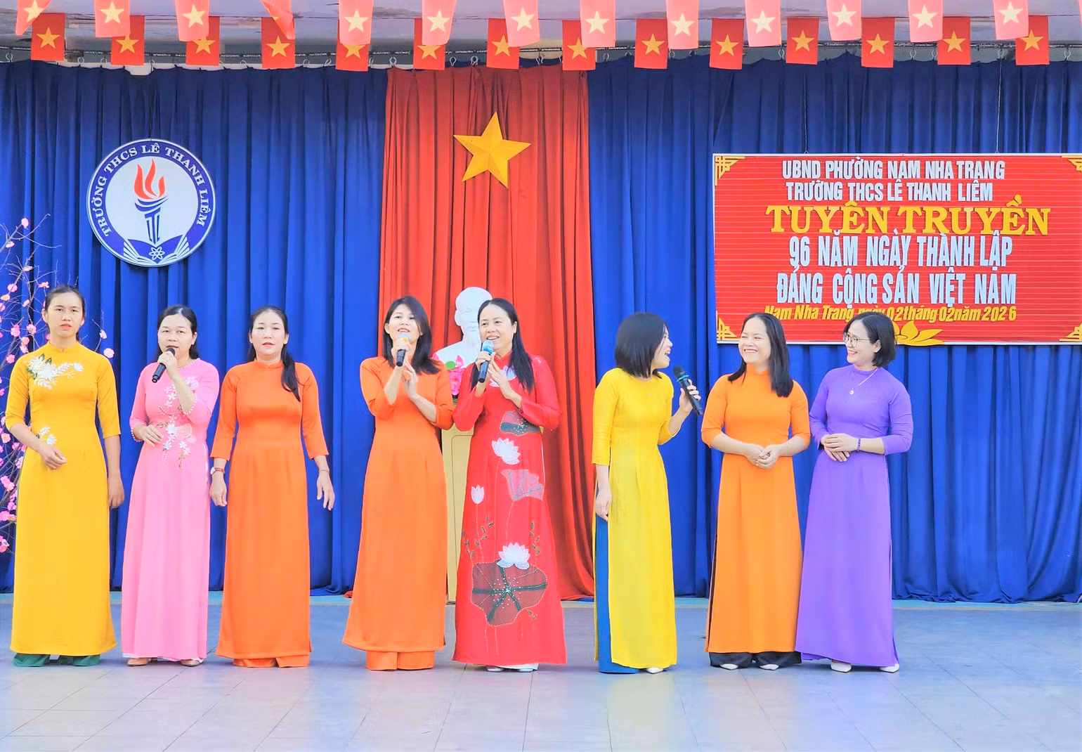 2-mot-tiet-muc-van-nghe-tai-buoi-tuyen-truyen.jpg