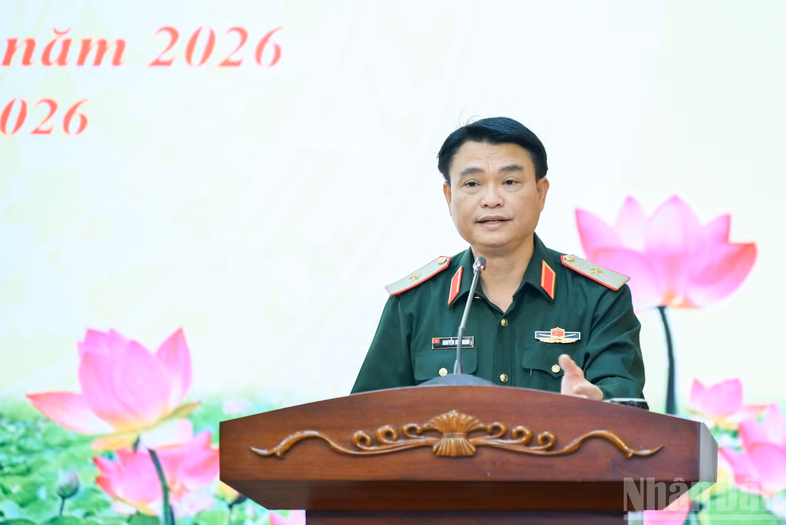 ndo_br_hop-bao-trien-lam-qp.jpg