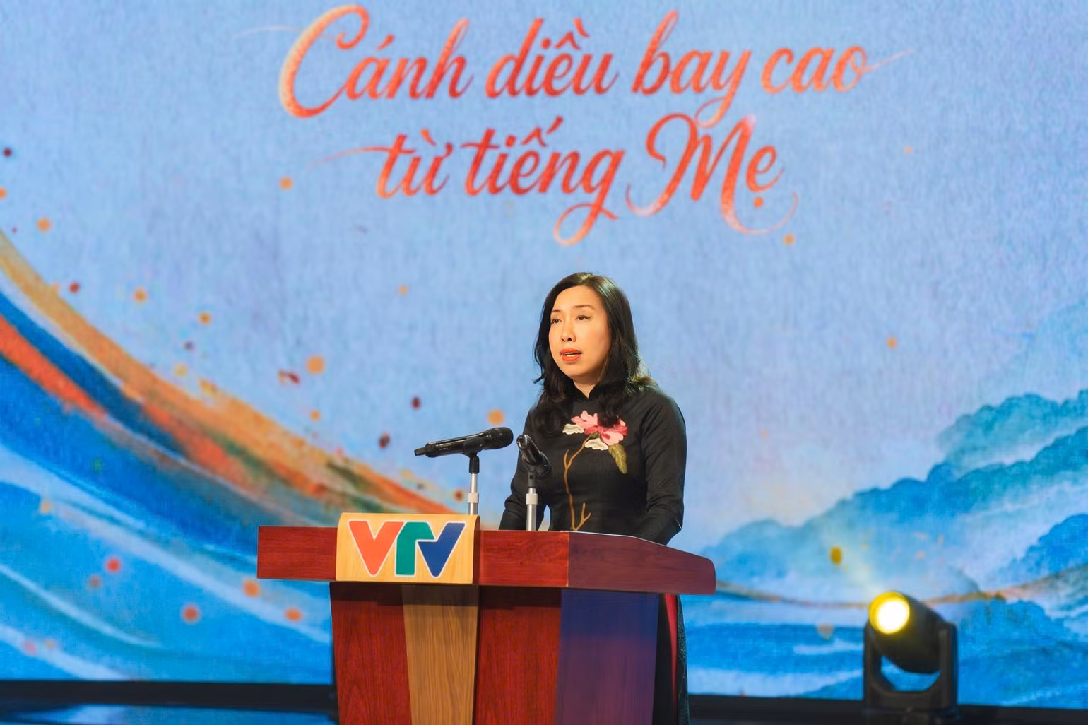tiengviet2.jpg