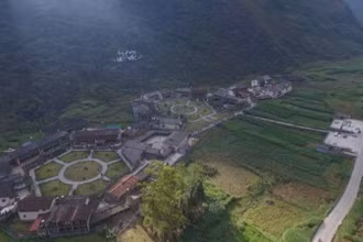 Làng Văn hóa Du lịch cộng đồng dân tộc H'Mông thôn Pả Vi Hạ, xã Mèo Vạc, tỉnh Tuyên Quang. (Ảnh TN)