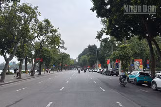 [Ảnh] Những bãi đỗ xe, điểm trung chuyển phục vụ vùng phát thải thấp ở Hà Nội