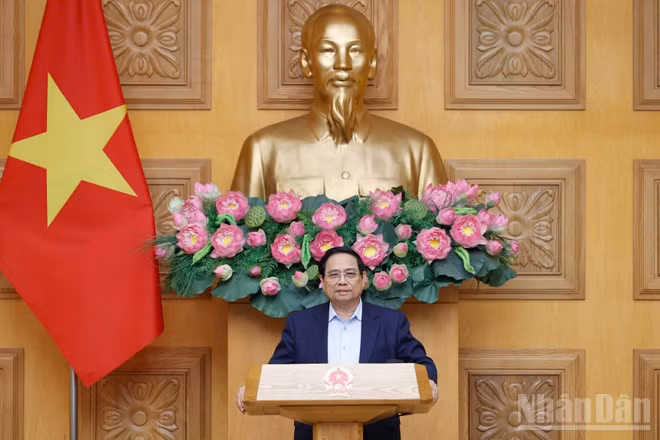 Thủ tướng Chính phủ Phạm Minh Chính phát biểu ý kiến tại cuộc họp. (Ảnh: Trần Hải)