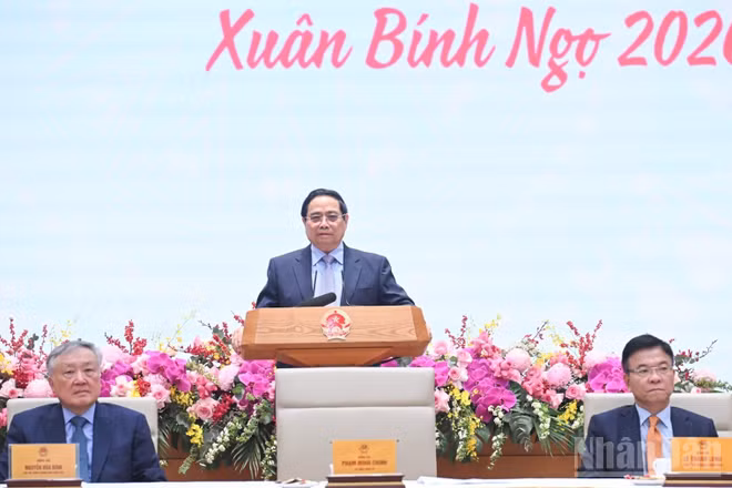 Thủ tướng Chính phủ Phạm Minh Chính chủ trì cuộc gặp mặt đầu năm mới. (Ảnh: TRẦN HẢI)