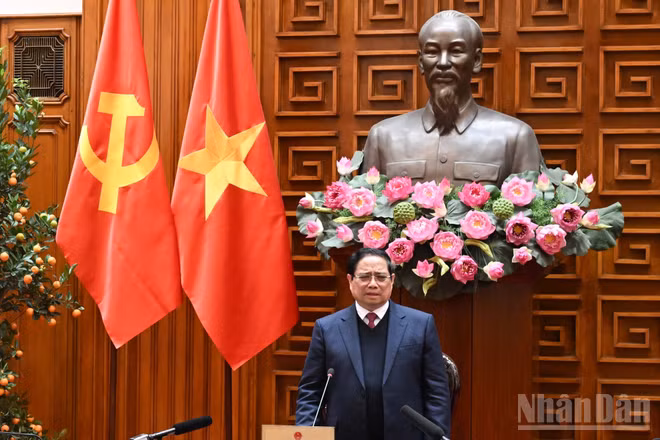 Thủ tướng Chính phủ Phạm Minh Chính phát biểu ý kiến kết luận Phiên họp thứ năm Ban Chỉ đạo xây dựng nhà máy điện hạt nhân. (Ảnh: Trần Hải)