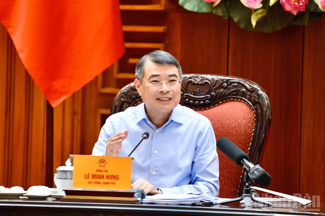 Thủ tướng Chính phủ Lê Minh Hưng phát biểu ý kiến kết luận cuộc họp. (Ảnh: THANH GIANG)