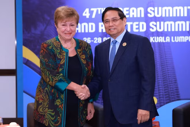 Thủ tướng Chính phủ Phạm Minh Chính gặp Tổng Giám đốc Quỹ Tiền tệ quốc tế (IMF) Kristalina Georgieva. (Ảnh: VGP/Nhật Bắc)