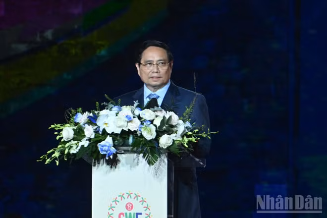 Thủ tướng Chính phủ Phạm Minh Chính phát biểu ý kiến tại Lễ hội Văn hóa Thế giới tại Hà Nội lần thứ nhất. (Ảnh: TRẦN HẢI) 