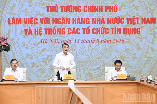 Thủ tướng Chính phủ Lê Minh Hưng chủ trì cuộc làm việc với Ngân hàng Nhà nước Việt Nam và hệ thống các tổ chức tín dụng. (Ảnh: Trần Hải)