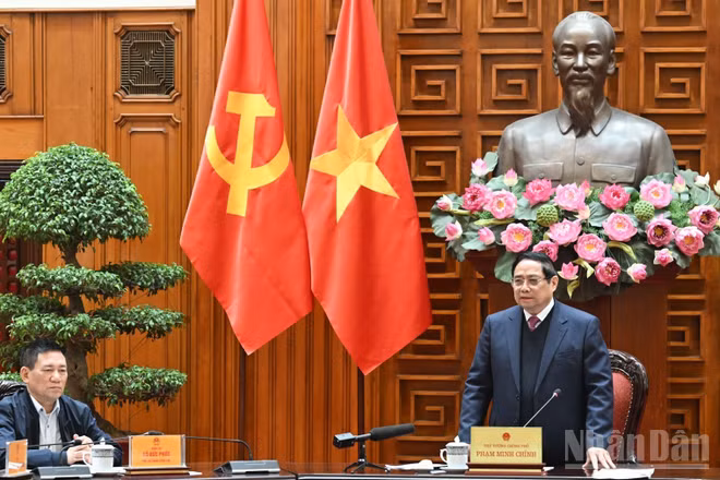 Thủ tướng Chính phủ Phạm Minh Chính chủ trì Phiên họp lần thứ hai của Ban Chỉ đạo của Chính phủ về quản lý, điều hành kinh tế vĩ mô. (Ảnh: TRẦN HẢI)