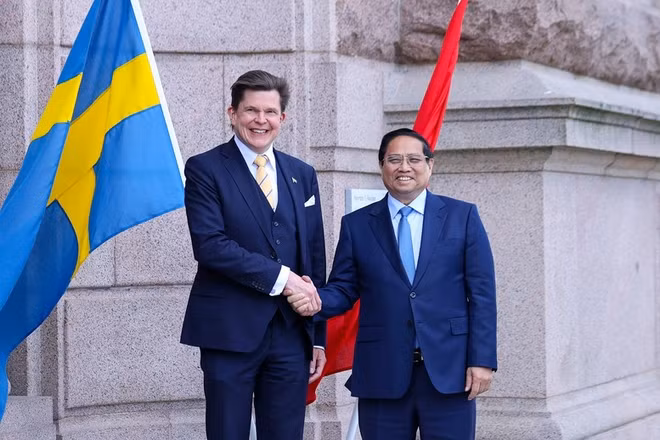 Thủ tướng Phạm Minh Chính và Chủ tịch Quốc hội Thụy Điển Andreas Norlen. (Ảnh: VGP/NHẬT BẮC)