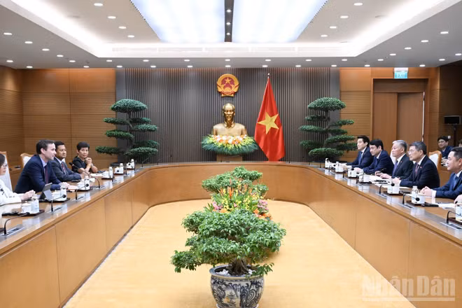 Quang cảnh buổi tiếp. (Ảnh: TRẦN HẢI)