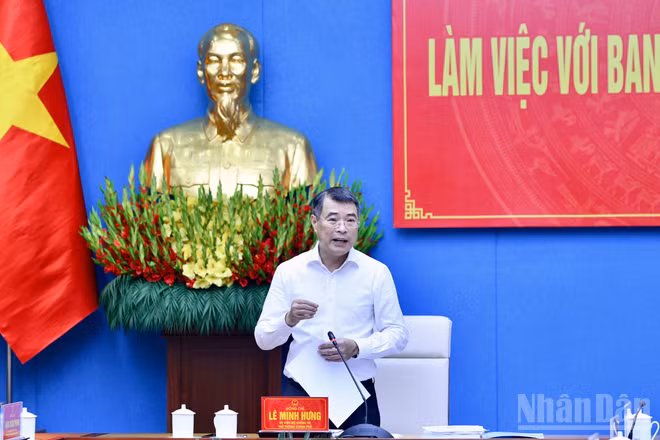 Thủ tướng Chính phủ Lê Minh Hưng phát biểu ý kiến chỉ đạo tại cuộc làm việc với Ban Thường vụ Tỉnh ủy Phú Thọ. (Ảnh: THANH GIANG)