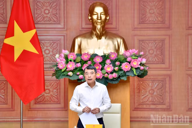 Thủ tướng Chính phủ Lê Minh Hưng chủ trì cuộc làm việc với Bộ Ngoại giao. (Ảnh: Thanh Giang)