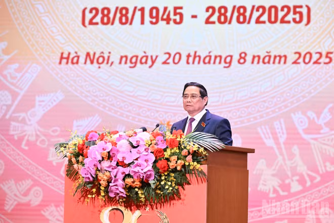Thủ tướng Chính phủ Phạm Minh Chính trình bày diễn văn tại Lễ kỷ niệm 80 năm thành lập Chính phủ nước Cộng hòa xã hội chủ nghĩa Việt Nam. (Ảnh: Trần Hải)