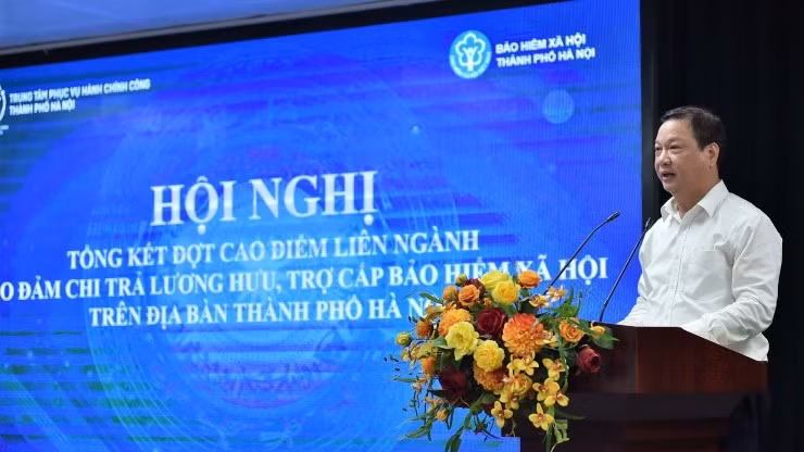 pho-giam-doc-bhxh-hanoi-1.jpg