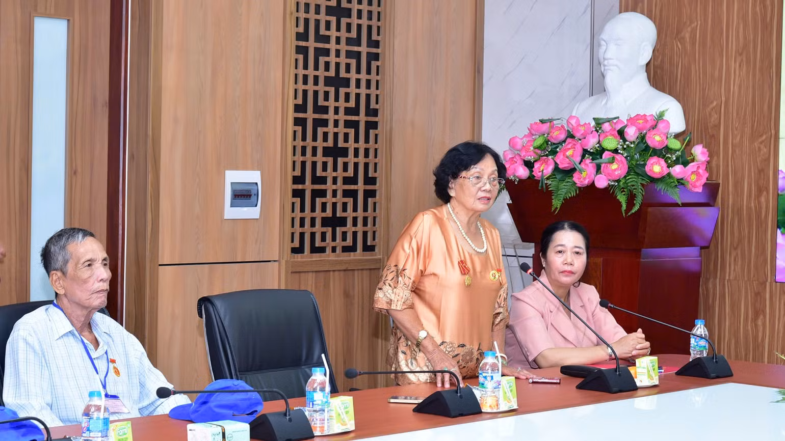 le-thi-kim-chi-dai-bieu-nguoi-co-cong-dong-thap-2026.jpg