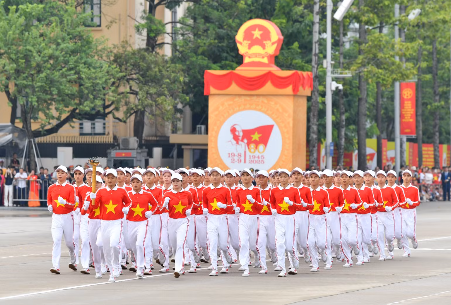 bat-dau-le-tong-duyet-1.jpg