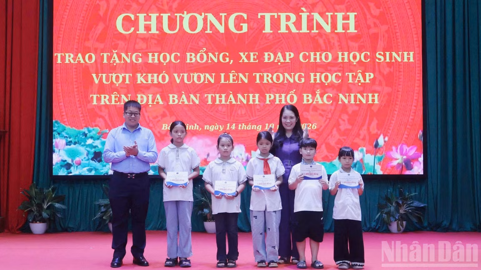 ndo_br_quy-ho-tro-viec-lam-ngoai-nuoc-trao-hoc-bong-bac-ninh-1.jpg