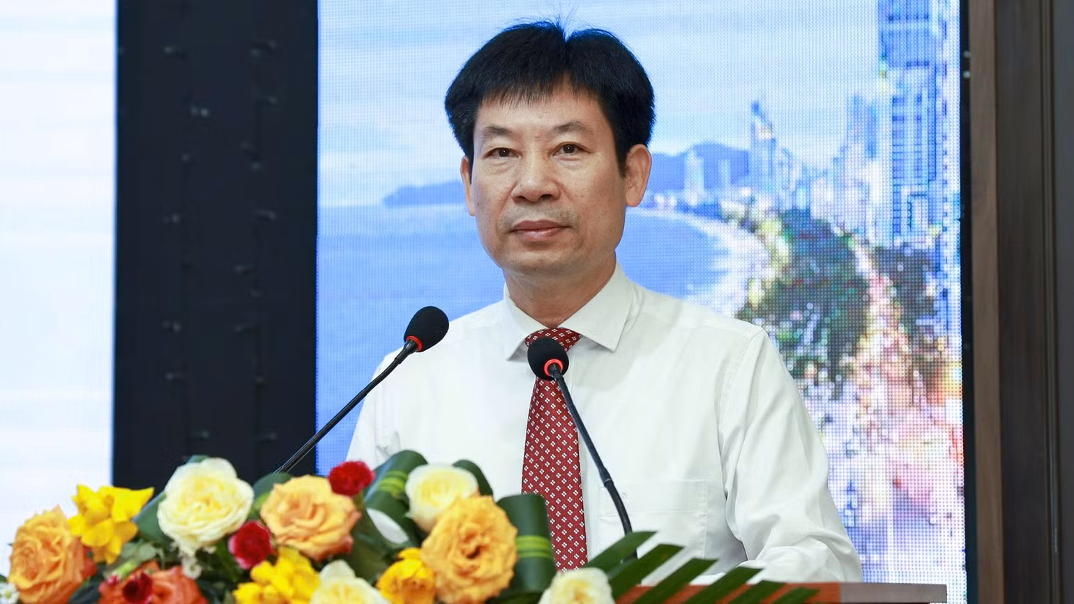 pho-chu-tich-hoi-nong-dan-vietnam-nguyen-xuan-dinh-phat-bieu.jpg
