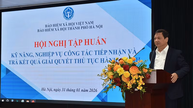 bao-hiem-xa-hoi-hanoi-tap-huan-thu-tuc-hanh-chinh-2.jpg