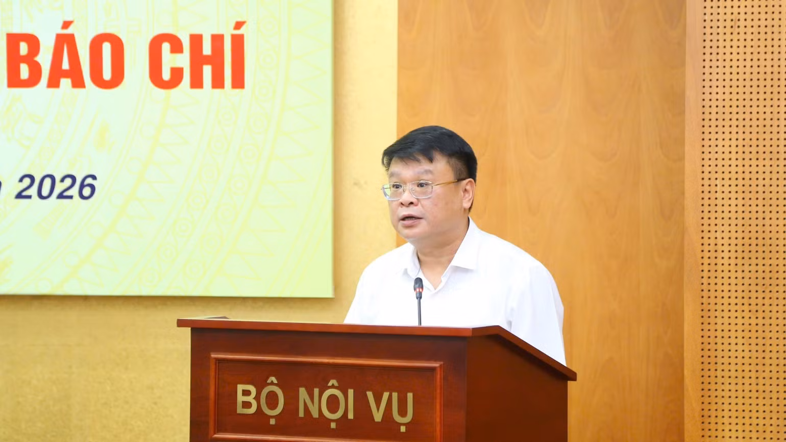 chanh-van-phong-bo-noi-vu-bui-huy-tung.jpg