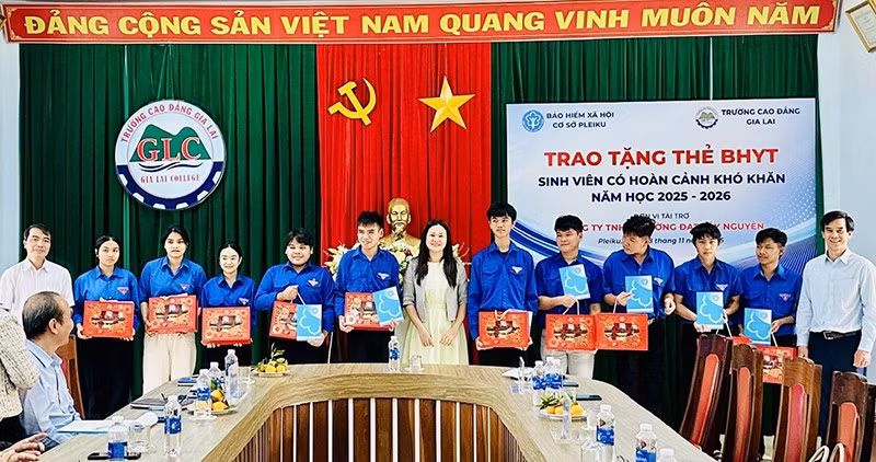 tang-the-bao-hiem-y-te-gia-lai-1.jpg
