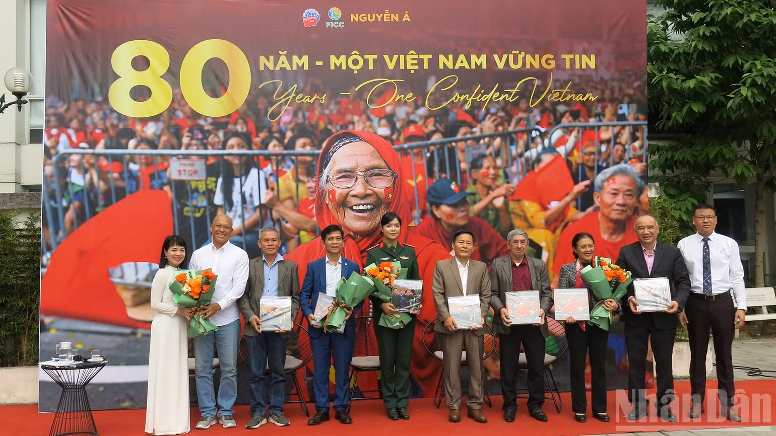 ndo_br_trien-lam-anh-nguyen-a-hoc-vien-ngoai-giao-2.jpg