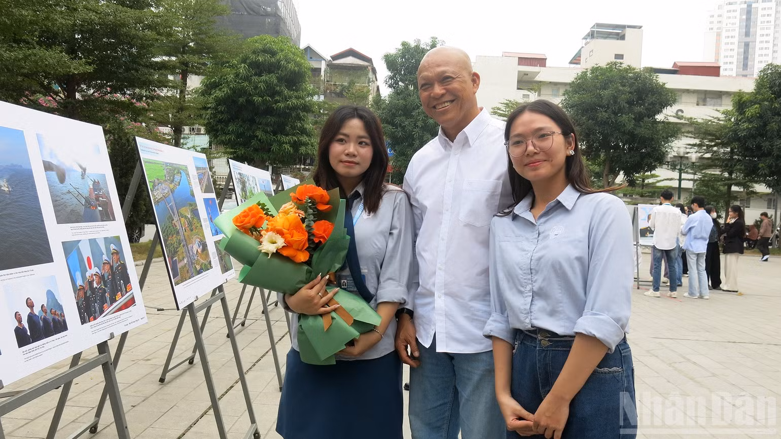 ndo_br_trien-lam-anh-nguyen-a-hoc-vien-ngoai-giao-4.jpg