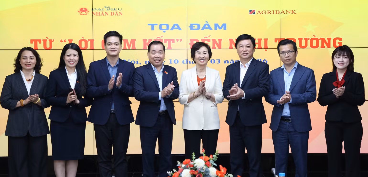 toa-dam-chuong-trinh-hanh-dong-cua-ung-vien-dai-bieu-quoc-hoi-1.jpg