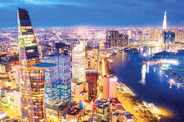 Một góc Thành phố Hồ Chí Minh hôm nay (Ảnh HOÀNG TRIỀU)
