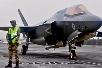 [Video] Điểm kỳ lạ trong sự cố tiêm kích F-35B của Anh mắc kẹt tại Ấn Độ 