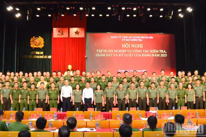 Hình ảnh tại hội nghị. (Ảnh: PHẠM CƯỜNG)