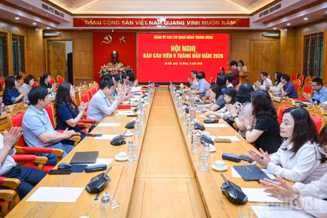 Hội nghị báo cáo viên 6 tháng đầu năm 2026 của Đảng ủy các cơ quan Đảng Trung ương. (Ảnh: BẢO LONG)