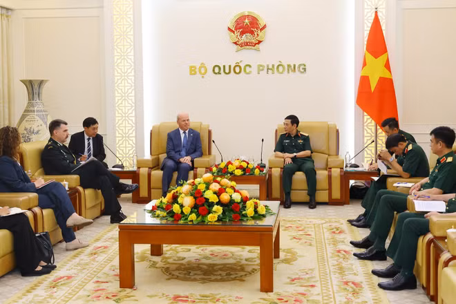 Quang cảnh buổi tiếp.