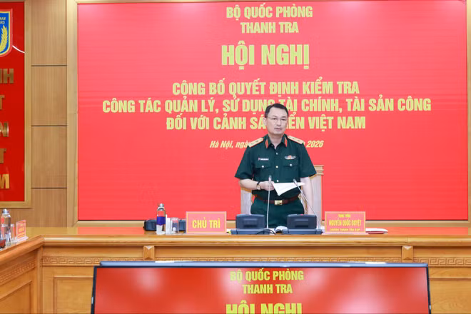 Trung tướng Nguyễn Quốc Duyệt, Chánh Thanh tra Bộ Quốc phòng chủ trì hội nghị.
